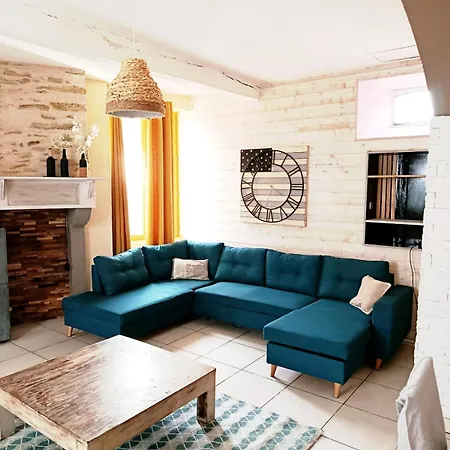 Maison Agreable Dans Petit Village Calme Casa de Férias