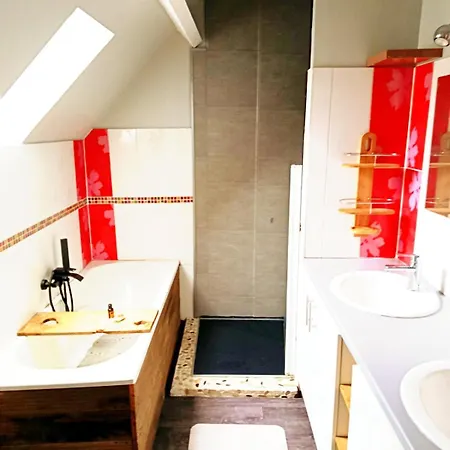 Maison Agreable Dans Petit Village Calme Nyaraló Ossun
