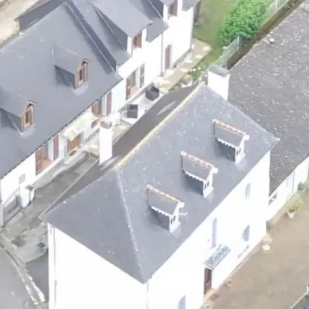 Maison Agreable Dans Petit Village Calme Ossun