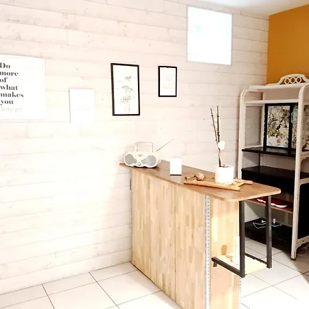 Maison Agreable Dans Petit Village Calme *