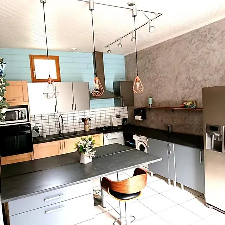 Maison Agreable Dans Petit Village Calme Ossun