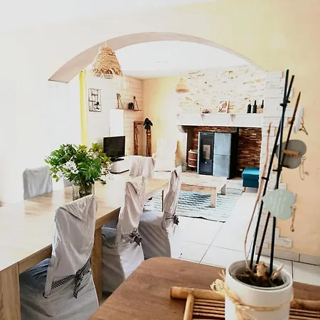 Maison Agreable Dans Petit Village Calme Casa de Férias Ossun